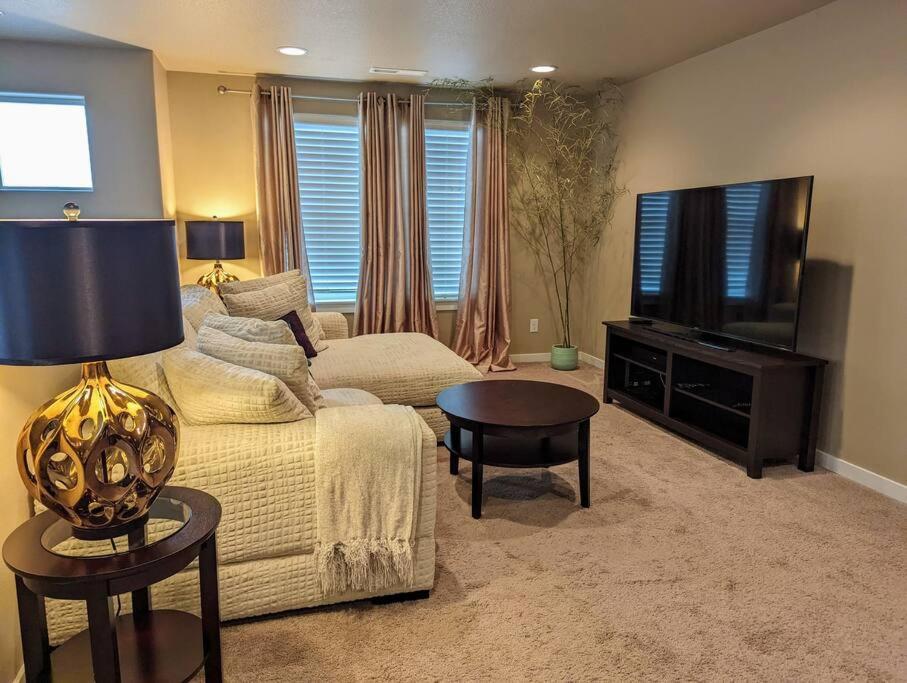 Spacious 3-Bedroom Home With Outdoor Space Eugene Exterior foto